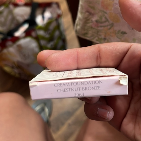 Mary Kay Day Radiance Cream Foundation Chestnut Bronze 2965 SPF 8 .5oz - Picture 2 of 4